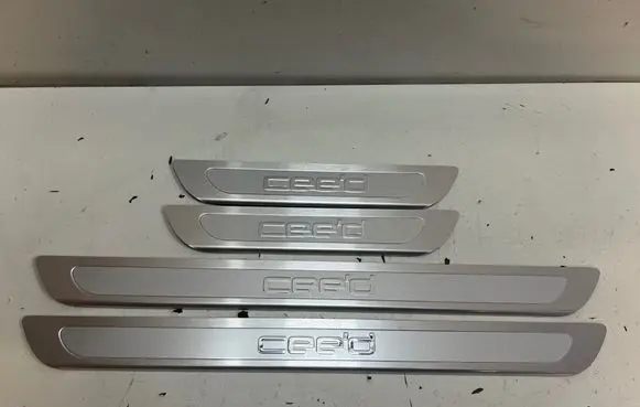 KIA Ceed Foot area side trim 84501