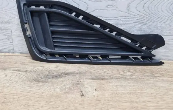 Volkswagen Golf Sportsvan Front bumper lower grill 510853211D