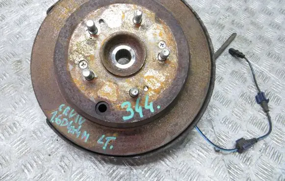 Honda CR-V Rear wheel hub spindle/knuckle 