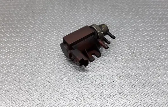 Mazda 3 I Turbo solenoid valve 70071200