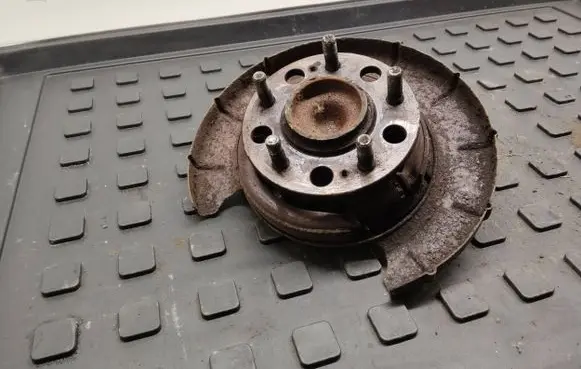 KIA Sportage Rear wheel hub