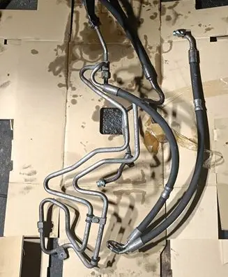 Power steering hose/pipe/line