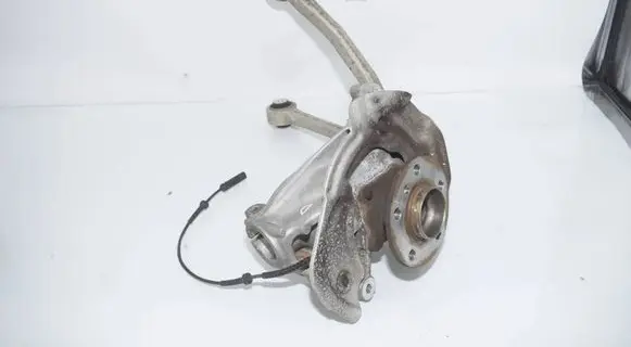 BMW i3 Front wheel hub 6852160 31216852160 6863740