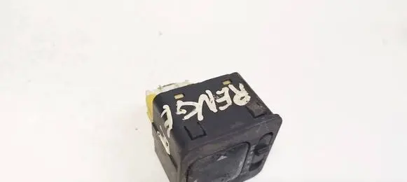 Land Rover Range Rover P38A Wing mirror switch