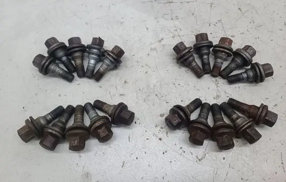 Citroen C4 Grand Picasso Nuts/bolts 