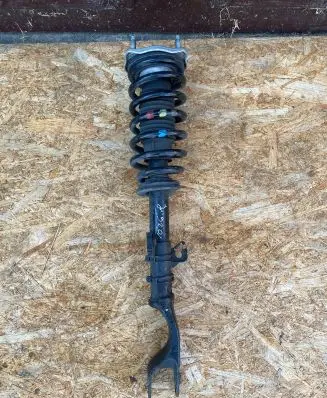 Mercedes-Benz C W205 Front shock absorber with coil spring A2053208066 F4BE31903W2 77066W0100777