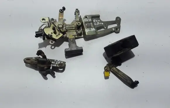 Renault Master II Sliding door lock 8200360708