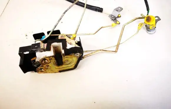 Hyundai XG Front door lock