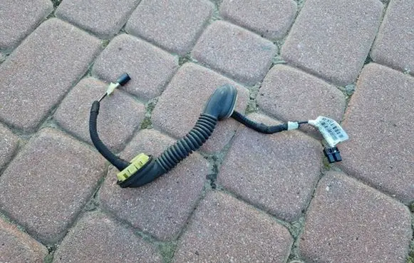 Opel Insignia B EUR ISO radio connector 39131425