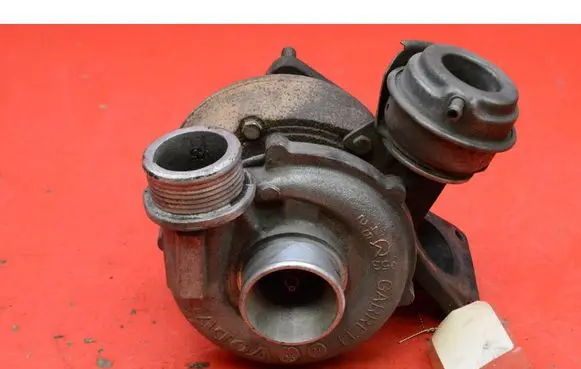 Volvo V70 Turbo system vacuum part 8653122