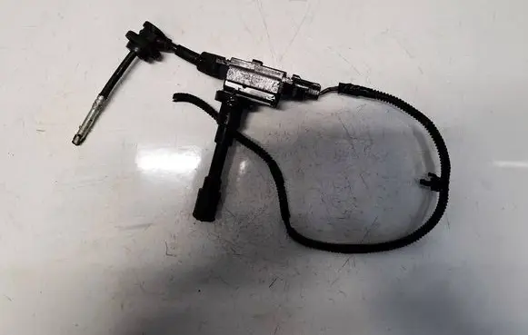 Suzuki Swift I High voltage ignition coil 358000391