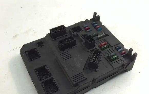 Peugeot 206 CC Fuse box set 9649627780