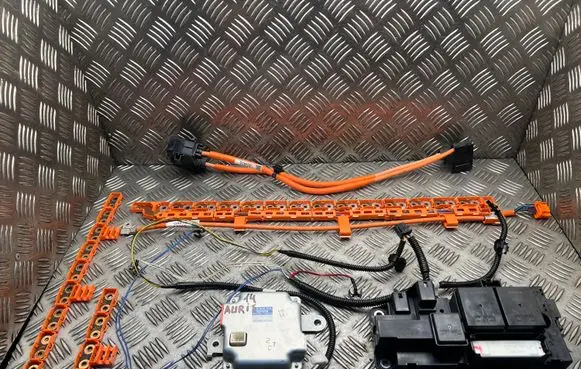 Toyota Auris E180 Battery control module 8989212010 1751007301 G92T0