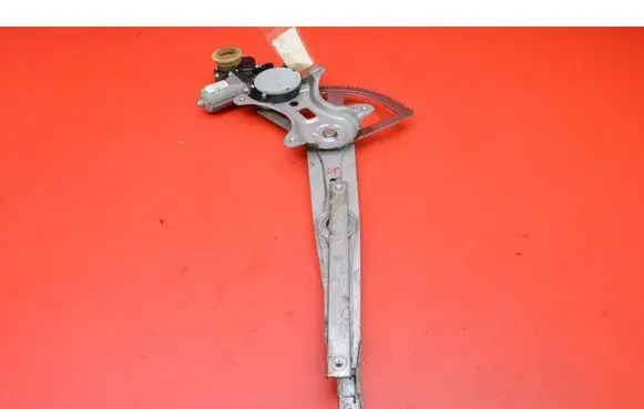 Toyota Corolla Verso E121 Front door window regulator with motor 698200F010