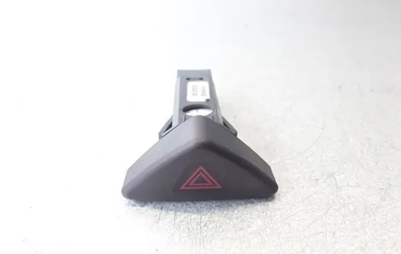 Volvo V70 Hazard light switch 30739320
