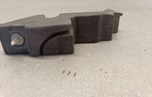 Volkswagen Arteon Other engine bay part 3G8864759
