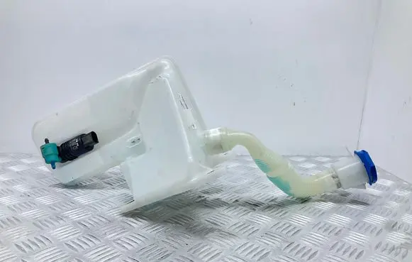 Audi A3 S3 8V Windshield washer fluid reservoir/tank 5Q0955453T 1K6955651 1K0955455
