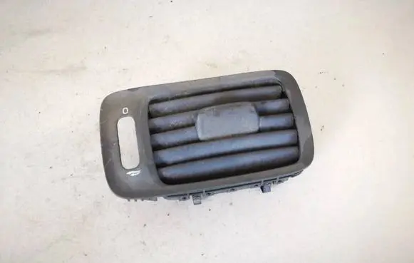Volvo S70 V70 V70 XC Dash center air vent grill 9481652