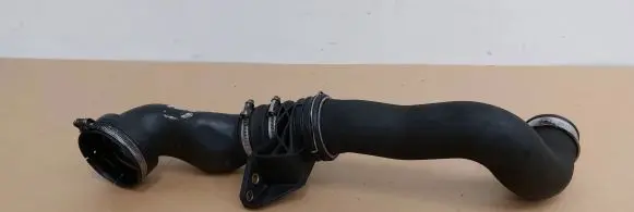 Intercooler hose/pipe