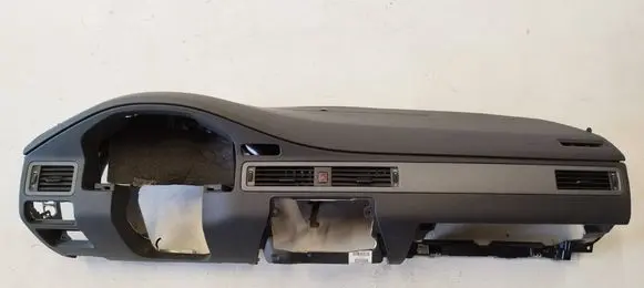 Volvo V70 Dashboard 30672128