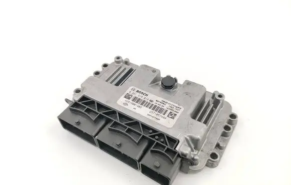 Renault Twingo III Engine control unit/module 237105748R