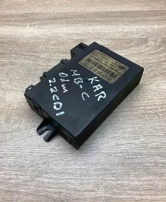 Mercedes-Benz C W203 Tow bar trailer control unit/module 0295456732 5DS008102