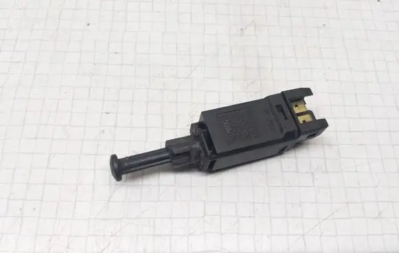 Audi A3 S3 8L Brake pedal sensor switch 191945515B