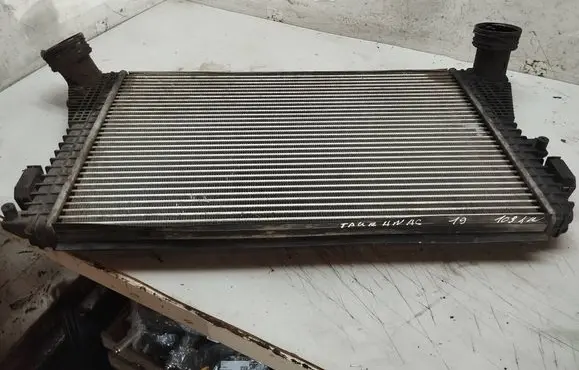 Volkswagen Touran I Intercooler radiator 