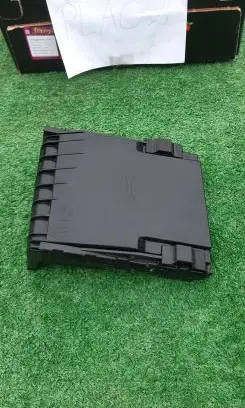 Volkswagen Tiguan Fuse box cover 1K0937132G
