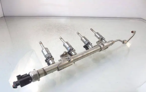 Seat Leon (5F) Fuel line pipe 04E133320D