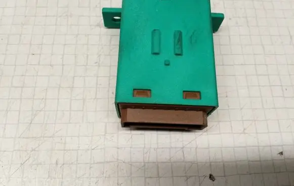 Peugeot 806 Window control relay 9637525180