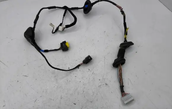 Hyundai i40 Rear door wiring loom