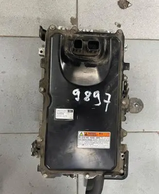 Toyota Camry VIII XV70 Wireless charging module 