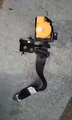 Mazda 6 Rear seatbelt BGE121097T