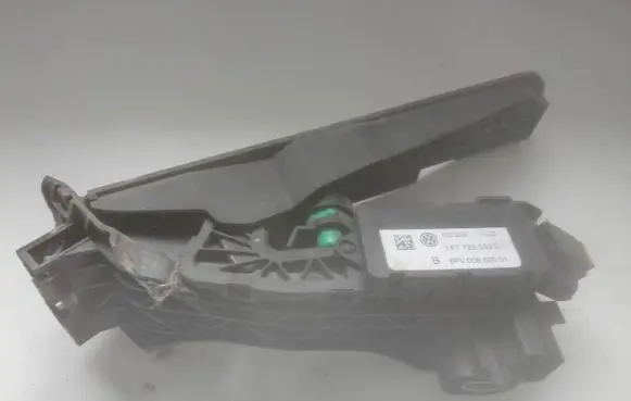 Volkswagen PASSAT B6 Accelerator throttle pedal 1K1723503L 6PV00860001 020509