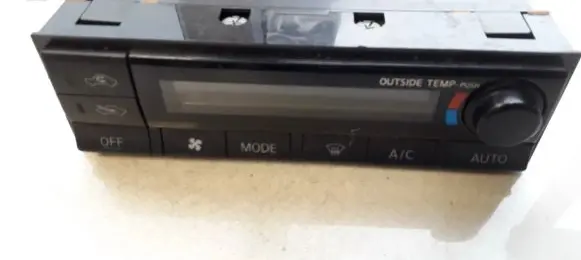 Nissan X-Trail T30 Climate control unit 275008H702 3J05234700