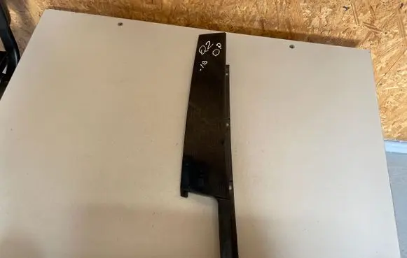 Audi Q2 - Front door glass trim molding 81A837902