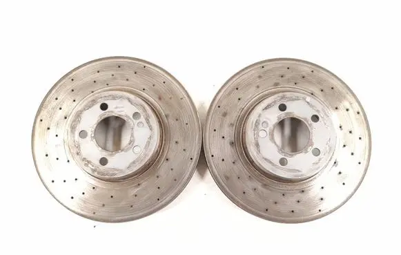 Mercedes-Benz C W205 Front brake disc 0004212212 A0004212212