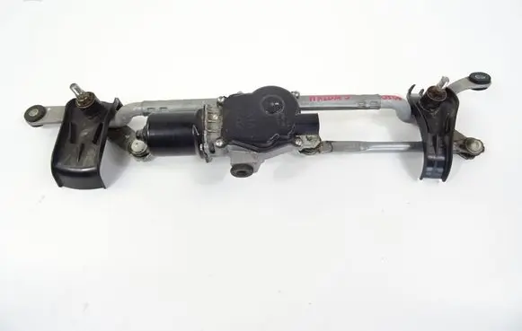 Mazda 3 III Front wiper linkage and motor