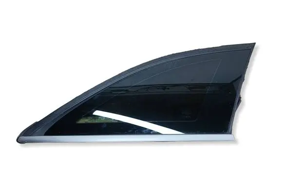 Mercedes-Benz C W205 Rear side window A2056701012 43R00048 E000255