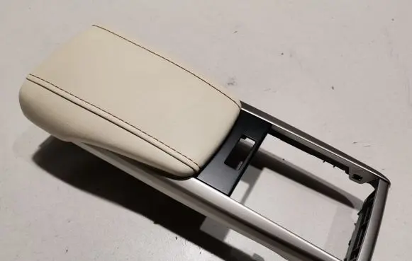 Lexus RX 450H Armrest 5882248110