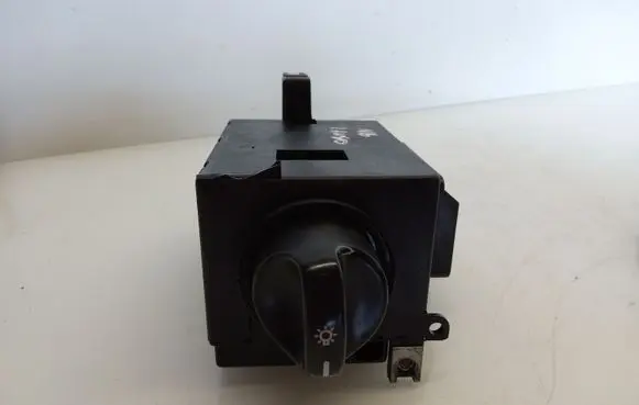 Mercedes-Benz Vaneo W414 Light switch 1685450104