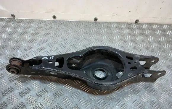 Toyota RAV 4 (XA50) Rear upper control arm/wishbone