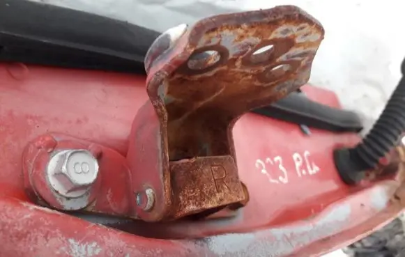 Mazda 323 Front door upper hinge