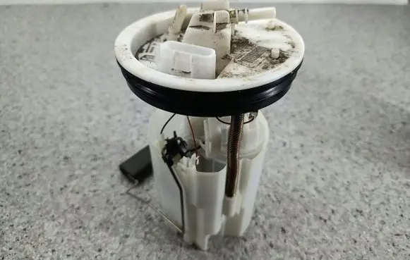 Mazda 3 II In-tank fuel pump