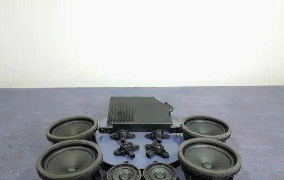 Volvo XC60 Subwoofer speaker 32265284AA