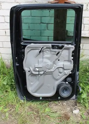 Ford Ranger Rear door