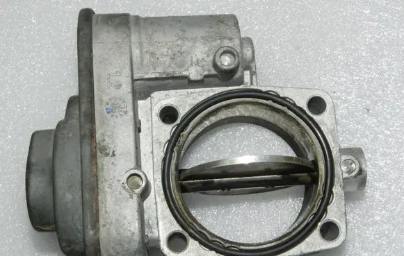 Opel Zafira B Throttle body valve 8981052100 97376266