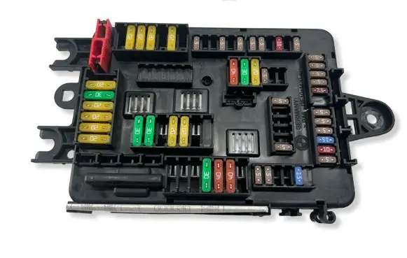 BMW 3 F30 F35 F31 Fuse module 9389070