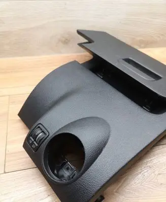 Volkswagen Tiguan Dashboard lower bottom trim panel 5M1858210B
